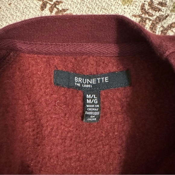 Brunette The Label. Blonde Sweatshirt. Size M/L - Picture 3 of 3